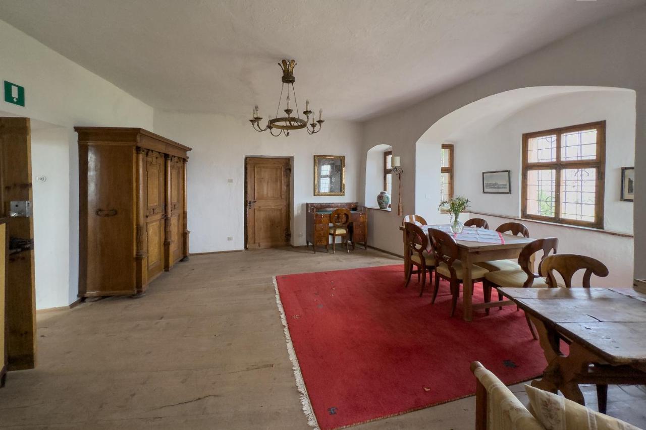 Ansitz Zinnenberg Appiano Sulla Strada Del Vino Exterior foto